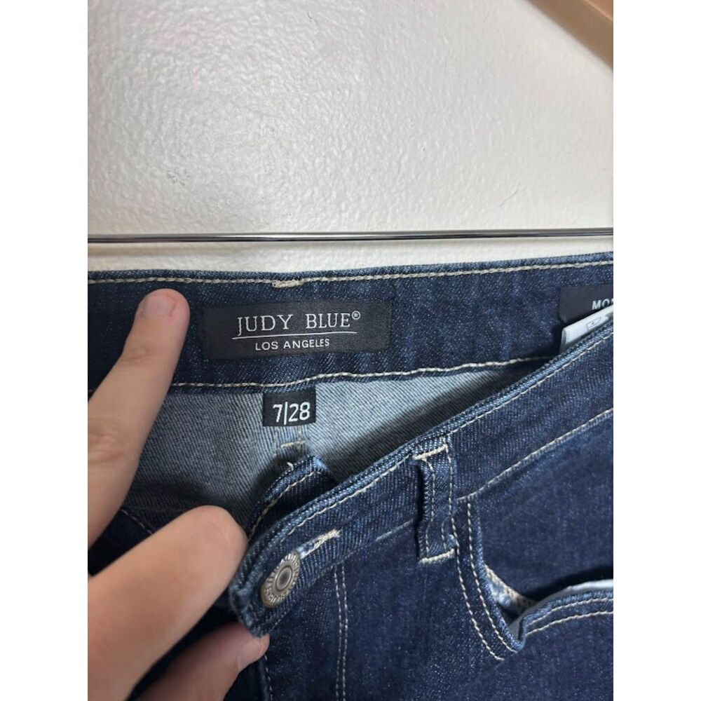 Judy Blue Jeans Women's size 7/28 Blue Mom Jean Dark Wash Straight Leg EUC Denim - Picture 5 of 6
